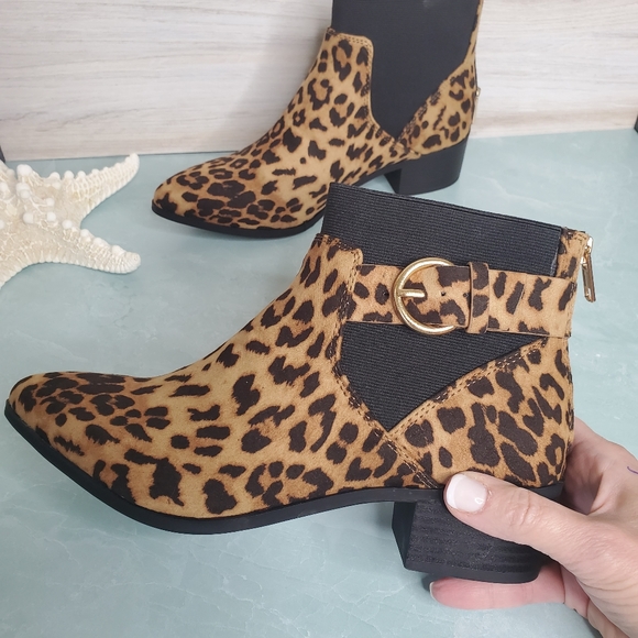 Cityclassified Shoes - New! Cheetah Side Buckle Ankle Bootie